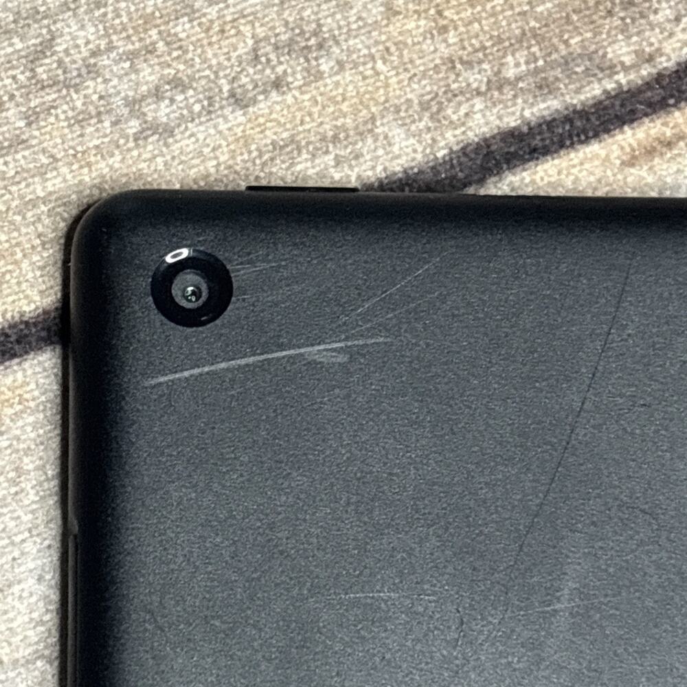 Amazon Fire HD 8 (8th Generation) 16GB Black Wi-Fi Tablet K29A5E - Picture 5 of 6